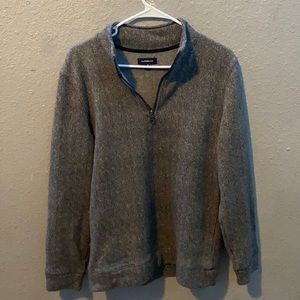 Gray men sweater in size small.